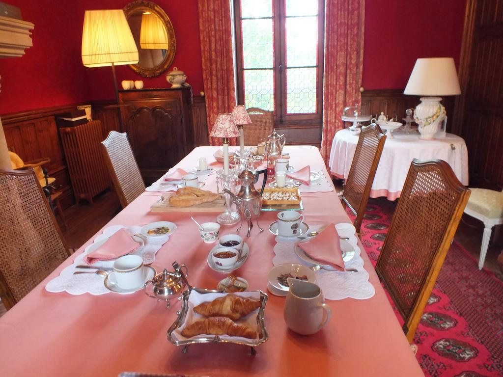 Chateau De Naze Vivy-Saumur المظهر الخارجي الصورة